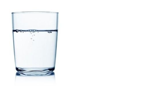 idratare-l-organismo-con-l-acqua