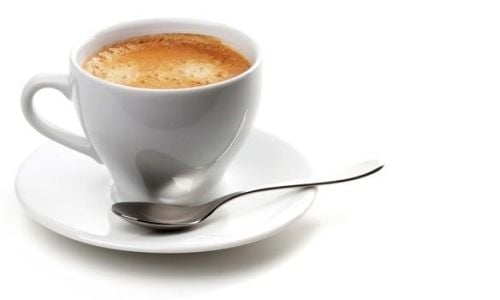 bere-caffe-a-meta-mattina