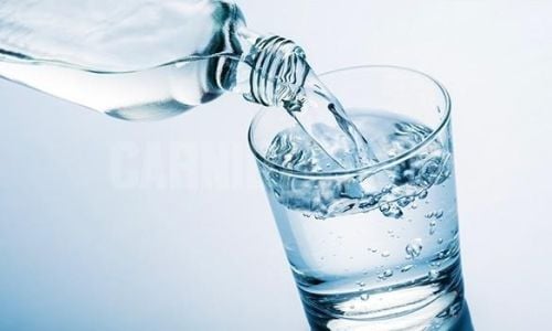 perché-bere-tanta-acqua spuntini-giusti-energia perché-bere-tanta-acqua spuntini-giusti-energia