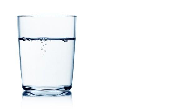 idratare-l-organismo-con-l-acqua